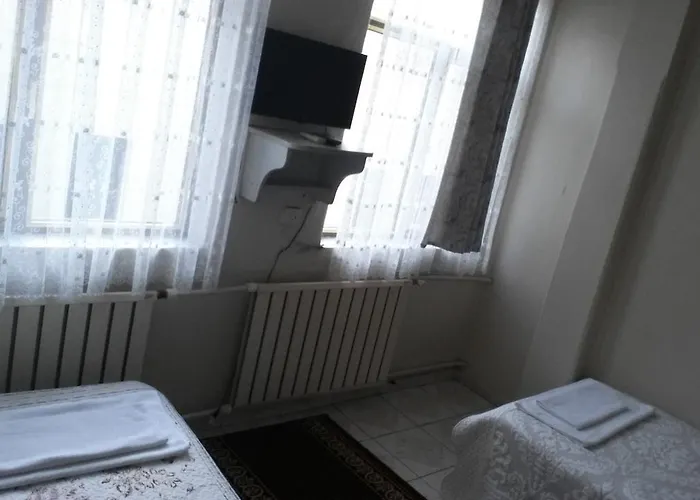 Отель Cetin Бандырма